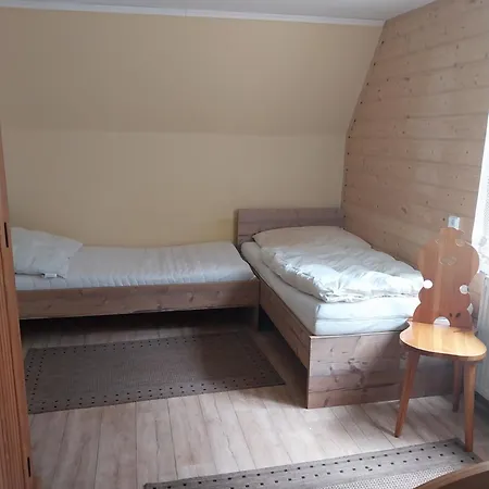 Karlov Pod Pradedem. Karlov Деревянный коттедж *